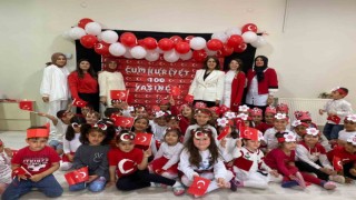 Minikler kırmızı beyaza büründüler