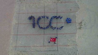 Miniklerin 100.ncü yıl aşkı sürüyor