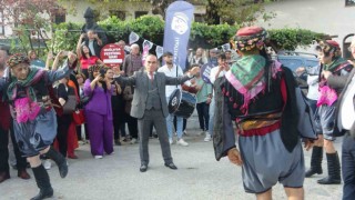 Muğla Tiyatro Festivali kortej yürüyüşü ile başladı