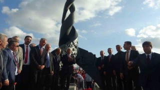 Muğlada Cumhuriyetin 100üncü yıl heykeli açıldı