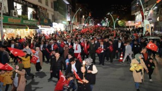 Muşta Cumhuriyetin 100. yılı fener alayı ile kutlandı