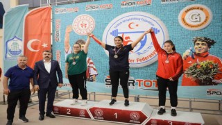 Naimler kıyasıya yarıştı