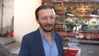 ‘Ne bakıyorsun deyip esnafı kafasından bıçaklayıp kaçtılar