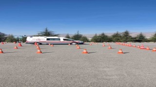 Niğdede Uygulamalı Ambulans Sürüş Güvenliği Eğitimi Verildi