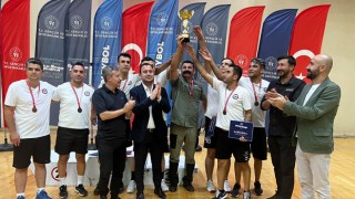 Osmaniye Emniyet Voleybol Takımı Şampiyon Oldu