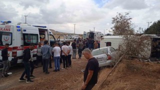 Hatalı sollama kaza yaptırdı servis aracındaki 8 kişi yaralandı