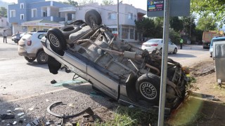 Osmaniye'de 2 otomobil çarpıştı: 3 yaralı