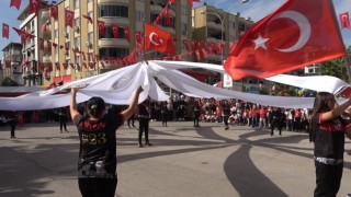 Osmaniyede Cumhuriyetin 100. yılı coşkuyla kutlandı