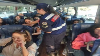 Otobüs yolcularına KADES tanıtıldı