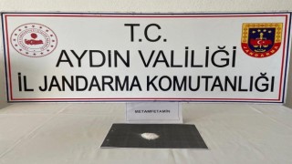 Otobüste seyahat ederken uyuşturucu madde ile yakalandılar