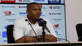 Patrick Kluivert: ”Çok memnun olduğum bir sonuç aldık”