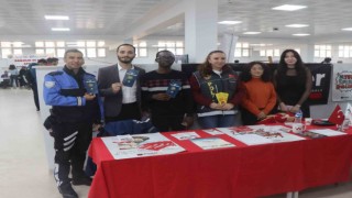 Polis öğrencileri bilgilendirdi