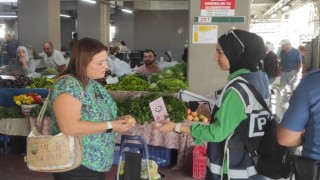 Polis pazaryerinde ‘ Kadına şiddete hayır çalışması yaptı