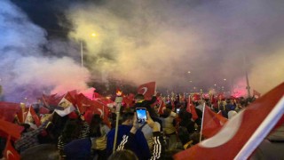 Pursaklarda Cumhuriyet Bayramı kutlamaları geceyi aydınlattı