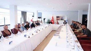 Rektör Hotar, Filistinli öğrencilerle buluştu