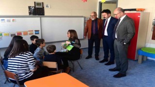 Rektör Prof. Dr. Erdal, Engelliler Araştırma Enstitüsü ve DİLKOMu ziyaret etti