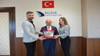 Rektör Sözbirden TEKNOFEST birincilerine belge