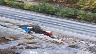 Saimbeyli yolundaki ölümcül kayalar temizleniyor