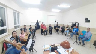 Sarıgölde bağlama kursu açıldı