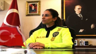Şehit trafik polisinin kızı artık Ankaranın trafiğinden sorumlu