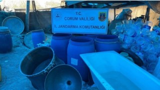 Seraya kurulan kaçak içki imalathanesine Jandarmadan baskın