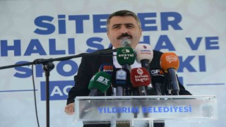 Siteler halı sahası ve spor parkı düzenlenen törenle hizmete açıldı