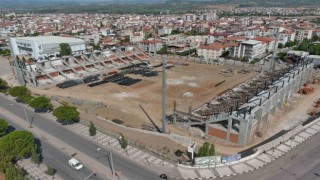 Soma Stadyumunda çalışmalar devam ediyor