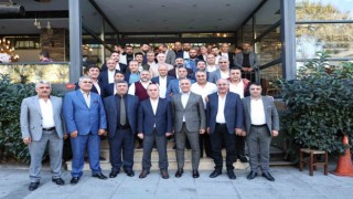 Sultangazi Belediye Başkanı Dursun, Müteahhitler Derneği üyeleriyle buluştu