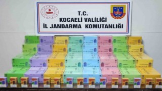 Şüphe üzerine durdurulan araçtan bin 205 elektronik sigara ele geçirildi