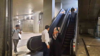 Taksimde vatandaşın yürüyen merdiven çilesi