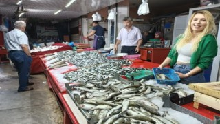Tavşanlı balık pazarında hareketlilik