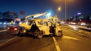 TEMde sapağı kaçırmamak için şerit değiştiren sürücü kazaya sebep oldu: 3 yaralı