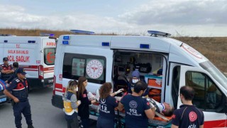 Ticari taksi ile tır çarpıştı: 3 yaralı