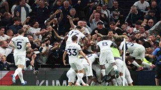 Tottenham, 427 gün sonra tekrar Premier Ligde lider
