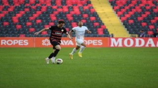 Trendyol Süper Lig: Gaziantep FK: 0 - Antalyaspor: 0 (İlk yarı)