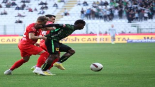 Trendyol Süper Lig: Konyaspor: 0 - Pendikspor: 0 (İlk yarı)