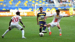 Trendyol Süper Lig: MKE Ankaragücü: 0 - Kayserispor: 0 (İlk yarı)