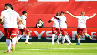 Trendyol Süper Lig: Pendikspor: 0 - Sivasspor: 1 (Maç devam ediyor)