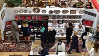 “Türkiye Cumhuriyetinin 100. yılında 1000 yıllık hafıza” sergisi sanatseverlerle buluştu