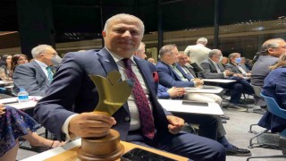 Türkiye Hastanesi Genel Müdürü Hayati Odabaşı Yılın En Başarılı Sağlık Yöneticisi Ödülünü aldı