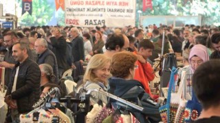 Türkiyenin dört bir yanından antikacı Bursada buluştu