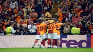 UEFA Şampiyonlar Ligi: Galatasaray: 1 - Bayern Münih: 1 (İlk yarı)