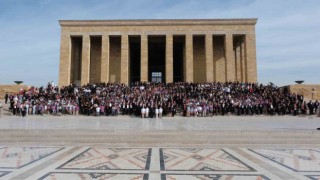 Uğur Okullarından Cumhuriyetin 100. Yılında Ataya ziyaret