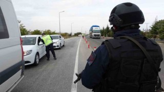 Uşakta Cayrokopter ile havadan trafik denetimi