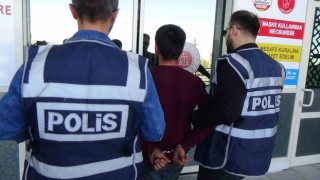 Üvey babasını bıçaklayarak öldüren zanlı tutuklandı