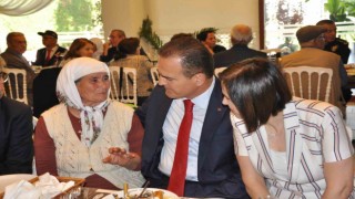 Vali Akbıyık şehit aileleri ve gaziler ile buluştu