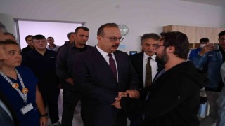 Vali Canbolat, acılı aile görüştü