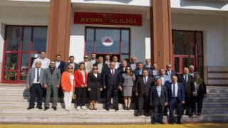 Vali Canbolat muhtarları yalnız bırakmadı