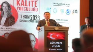 Vali Çiçek: Bu şehirde olmak başlı başına mücadeleyi gerektiriyor