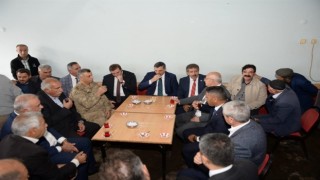 Vali Mustafa Çiftçi Karaçobanda
